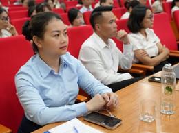 Bồi dưỡng văn hóa ứng xử và kỹ năng số hóa: Hà Nội nâng chất lượng phục vụ hành chính công