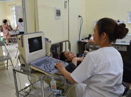 Nhiều chính sách đặc thù mở rộng vững chắc độ bao phủ bảo hiểm y tế