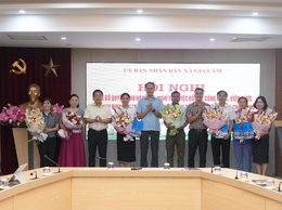 UBND xã Gia Lâm tổ chức hội nghị công bố quyết định nghỉ hưu, nghỉ thôi việc đối với công chức, viên chức theo nghị định 178/NĐ-CP, nghị định 67/NĐ-CP của Chính phủ