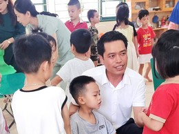 CHỦ TỊCH UBND XÃ KIỂM TRA CÁC TRƯỜNG HỌC TRÊN ĐỊA BÀN XÃ NỘI BÀI