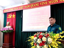 SƠN TÂY TRAO QUYẾT ĐỊNH GỌI NHẬP NGŨ CHO CÔNG DÂN TRÚNG TUYỂN VÀO CÁC NHÀ TRƯỜNG, HỌC VIỆN QUÂN ĐỘI