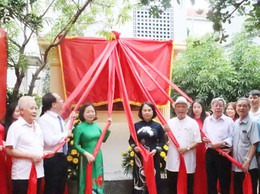 Phường Thượng Cát gắn biển “địa chỉ đỏ” và công trình giáo dục kỷ niệm 80 năm Quốc khánh