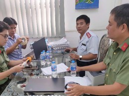 Không sản xuất, nhập khẩu, kinh doanh, sử dụng micro không dây có tần số hoạt động không đúng quy định