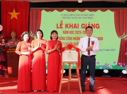 Hát Môn: Âm vang tiếng trống ngày Khai trường