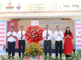 Mê Linh tưng bừng khai giảng năm học mới 2025-2026