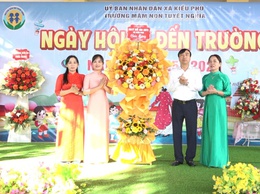 Xã Kiều Phú tổ chức 20 Đoàn công tác tổ chức dự và chúc mừng năm Lễ khai giảng năm học mới 2025-2026 tại 20 cơ sở giáo dục công lập trên địa bàn