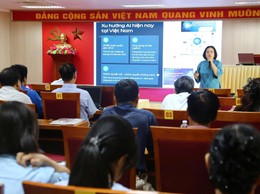 Phường Dương Nội tổ chức lớp bình dân học vụ về AI