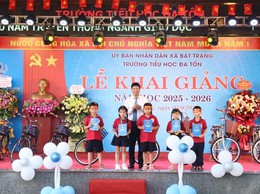 Gần 11 nghìn 500 học sinh Bát Tràng hân hoan bước vào năm học mới 2025 – 2026