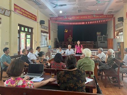 Các đồng chí thường trực, BTV Đảng ủy, BCH Đảng bộ xã Sơn Đồng dự sinh hoạt tại các Chi bộ thôn