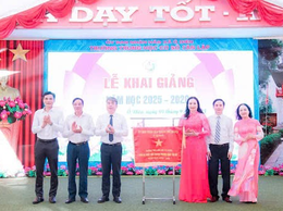 Trường Trung học cơ sở Tân Lập khai giảng năm học mới.