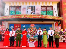 Đồng chí Nguyễn Minh Tuân - Bí thư Đảng uỷ, Chủ tịch HĐND phường Thanh Liệt dự Lễ Khai giảng năm học mới 2025 – 2026 tại trường THCS Chu Văn An