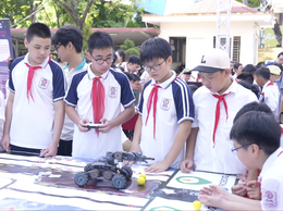 Ngày hội trải nghiệm STEM, AI và Robotics tại trường THCS Xuân Đỉnh
