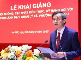 Khai giảng Lớp bồi dưỡng cập nhật kiến thức, kỹ năng đối với cán bộ lãnh đạo, quản lý cấp xã, phường, đặc khu