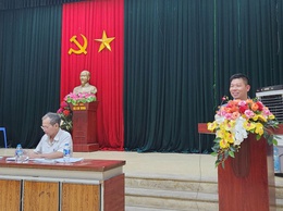 Đồng chí Phó Bí thư Thường trực Đảng ủy xã dự sinh hoạt chi bộ thôn My Hạ