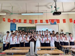 Học sinh mang theo khát vọng, phụ huynh mang theo tình thương, thầy cô mang theo trách nhiệm