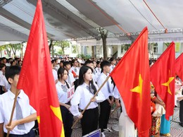 Học sinh xã Tiến Thắng nô nức dự lễ khai giảng năm học mới