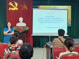 Trạm Y tế phường Xuân Phương tổ chức giao ban công tác Dân số tháng 9 triển khai nhiệm vụ trong tháng. Tập huấn nghiệp vụ báo cáo thống kê chuyên ngành Dân số cho đội ngũ Cộng tác viên phường.
