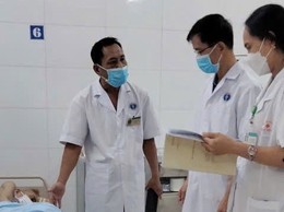 Người thắp lửa nơi tuyến cuối - Gieo niềm tin cho bệnh nhân HIV/AIDS