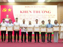 XÃ ỨNG HOÀ TỔ CHỨC CHÀO CỜ VÀ SINH HOẠT DƯỚI CỜ THÁNG 9.2025