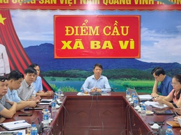 XÃ BA VÌ DỰ HỘI NGHỊ TRỰC TUYẾN LỚP BỒI DƯỠNG CẬP NHẬT KIẾN THỨC, KỸ NĂNG ĐỐI VỚI CÁN BỘ LÃNH ĐẠO, QUẢN LÝ XÃ, PHƯỜNG 