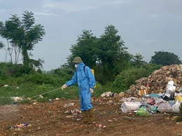Phú Nghĩa triển khai vệ sinh môi trường phòng, chống bệnh dịch tả lợn Châu Phi và phòng, chống dịch bệnh gia súc, gia cầm sau mưa lũ trên địa bàn xã