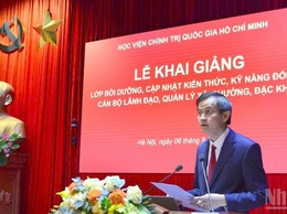 Bồi dưỡng, cập nhật kiến thức, kỹ năng đối với cán bộ lãnh đạo cấp xã