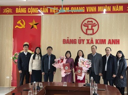 Xã Kim Anh: Trao quyết định bổ nhiệm Hiệu trưởng trường Mầm non Minh Trí B và trường Tiểu học Tân Dân A.