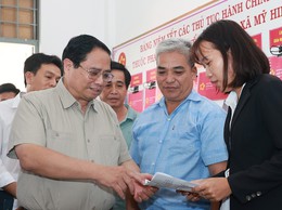 Chủ động đấu tranh phản bác các luận điệu sai trái, thù địch xuyên tạc chủ trương của Đảng về sắp xếp, tinh gọn tổ chức bộ máy của hệ thống chính trị và hoàn thiện thể chế hiện nay
