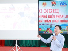 Xã Minh Châu khai giảng lớp tập huấn an toàn giao thông gắn với chuyển đổi số, thu hút hơn 200 cán bộ, hội viên, đoàn viên