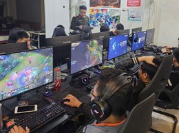 Công an xã Nội Bài siết chặt quản lý các điểm kinh doanh internet, trò chơi điện tử