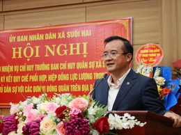 Xã Suối Hai bàn giao nhiệm vụ Chỉ huy trưởng Ban Chỉ huy quân sự xã Suối Hai và ký kết quy chế phối hợp, hiệp đồng lực lượng trong Phòng thủ dân sự với các đơn vị quân đội đóng quân trên địa bàn.