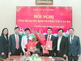 ĐẢNG ỦY XÃ ỨNG HÒA TỔ CHỨC HỘI NGHỊ CÔNG BỐ CÁC QUYẾT ĐỊNH VỀ CÔNG TÁC CÁN BỘ.