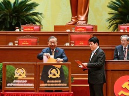 Đại hội thông qua danh sách Ban Chấp hành Trung ương Đảng khóa XIV