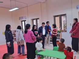 CDC Hà Nội kiểm tra công tác phòng, chống dịch tại Trường Mầm non Đông Quang