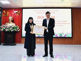 ĐẢNG ỦY XÃ HÒA XÁ TUYÊN DƯƠNG, KHEN THƯỞNG BÍ THƯ CHI BỘ XUẤT SẮC NĂM 2026