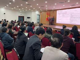 PHƯỜNG CẦU GIẤY TỔ CHỨC HỘI NGHỊ TẬP HUẤN TRIỂN KHAI 04 THỦ TỤC HÀNH CHÍNH CỦA ĐẢNG TRÊN MÔI TRƯỜNG ĐIỆN TỬ