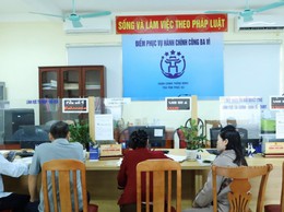 Triển khai ủy quyền giải quyết thủ tục hành chính của Chủ tịch UBND cấp xã cho công chức thuộc UBND cấp xã theo Nghị quyết số 41/2025/NQ-HĐND của Hội động nhân dân Thành phố tại xã Ba Vì