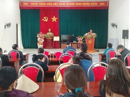 TRIỂN KHAI MÔ HÌNH SẢN XUẤT CÂY NGÔ GIỐNG MỚI THÍCH ỨNG BIẾN ĐỔI KHÍ HẬU TẠI XÃ BA VÌ