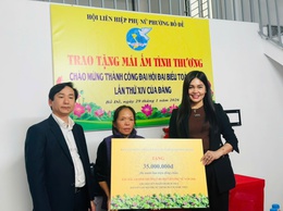 Hội Liên hiệp phụ nữ phường Bồ Đề trao tặng 