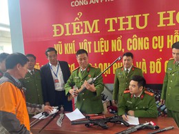 Tuyên truyền, vận động Nhân dân giao nộp vũ khí, vật liệu nổ, công cụ hỗ trợ trong dịp Tết nguyên đán Bính Ngọ