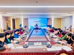 Ngân hàng Chính sách xã hội Đông Anh phối hợp với các Hội đoàn thể xã Đông Anh đẩy mạnh ứng dụng số trong giao dịch không dùng tiền mặt