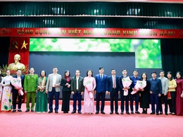 Hội nghị trao Quyết định thành lập và bổ nhiệm các chức danh lãnh đạo quản lý đối với: Trung tâm Dịch vụ Tổng hợp và Trạm Y tế xã Thiên Lộc