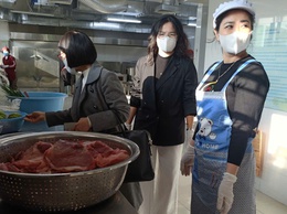 Đoàn kiểm tra liên ngành xã Yên Lãng kiểm tra an toàn thực phẩm dịp Tết Bính Ngọ 2026