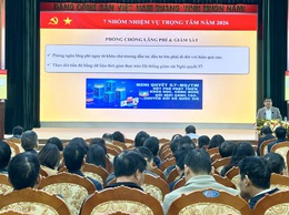 ĐẢNG ỦY XÃ THƯ LÂM QUÁN TRIỆT THÔNG BÁO SỐ 17 CỦA TRUNG ƯƠNG, TRIỂN KHAI KẾ HOẠCH CẬP NHẬT CƠ SỞ DỮ LIỆU TỔ CHỨC BỘ MÁY, BIÊN CHẾ, HỒ SƠ CÁN BỘ