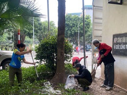 Các tổ dân phố duy trì phong trào tổng vệ sinh môi trường sáng thứ Bảy hàng tuần