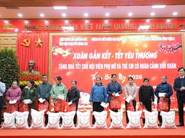 Hội LHPN xã Quảng Oai tổ chức chương trình “Xuân gắn kết – Tết yêu thương”