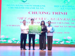 HỘI LHPN XÃ VÂN ĐÌNH TRAO QUÀ TẾT VÀ THỰC HIỆN CHƯƠNG TRÌNH “MẸ ĐỠ ĐẦU” NHÂN DỊP TẾT NGUYÊN ĐÁN BÍNH NGỌ 2026