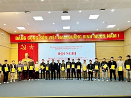 Hội nghị trao quyết định cho các đồng chí nhập ngũ và thực hiện nghĩa vụ tham gia Công an nhân dân năm 2026