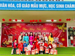 Xuân ấm áp - Tết sẻ chia tại trường mầm non Phú Kim