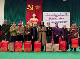 Các tổ chức chính trị - xã hội xã Hòa Xá chung tay chăm lo Tết cho đoàn viên, hội viên có hoàn cảnh khó khăn